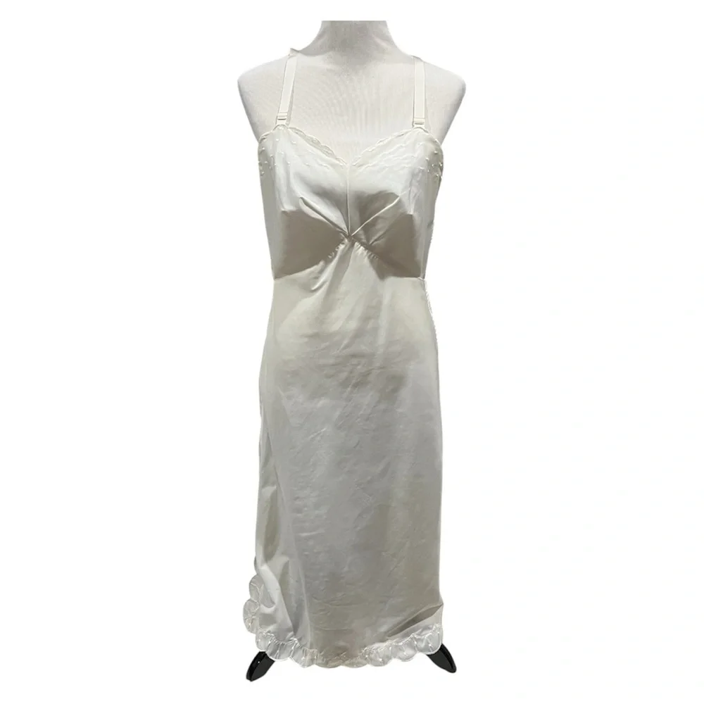 Vintage 1950s Barbizon Candie Tafredda 14 Tall Miss Nylon Slip Dress